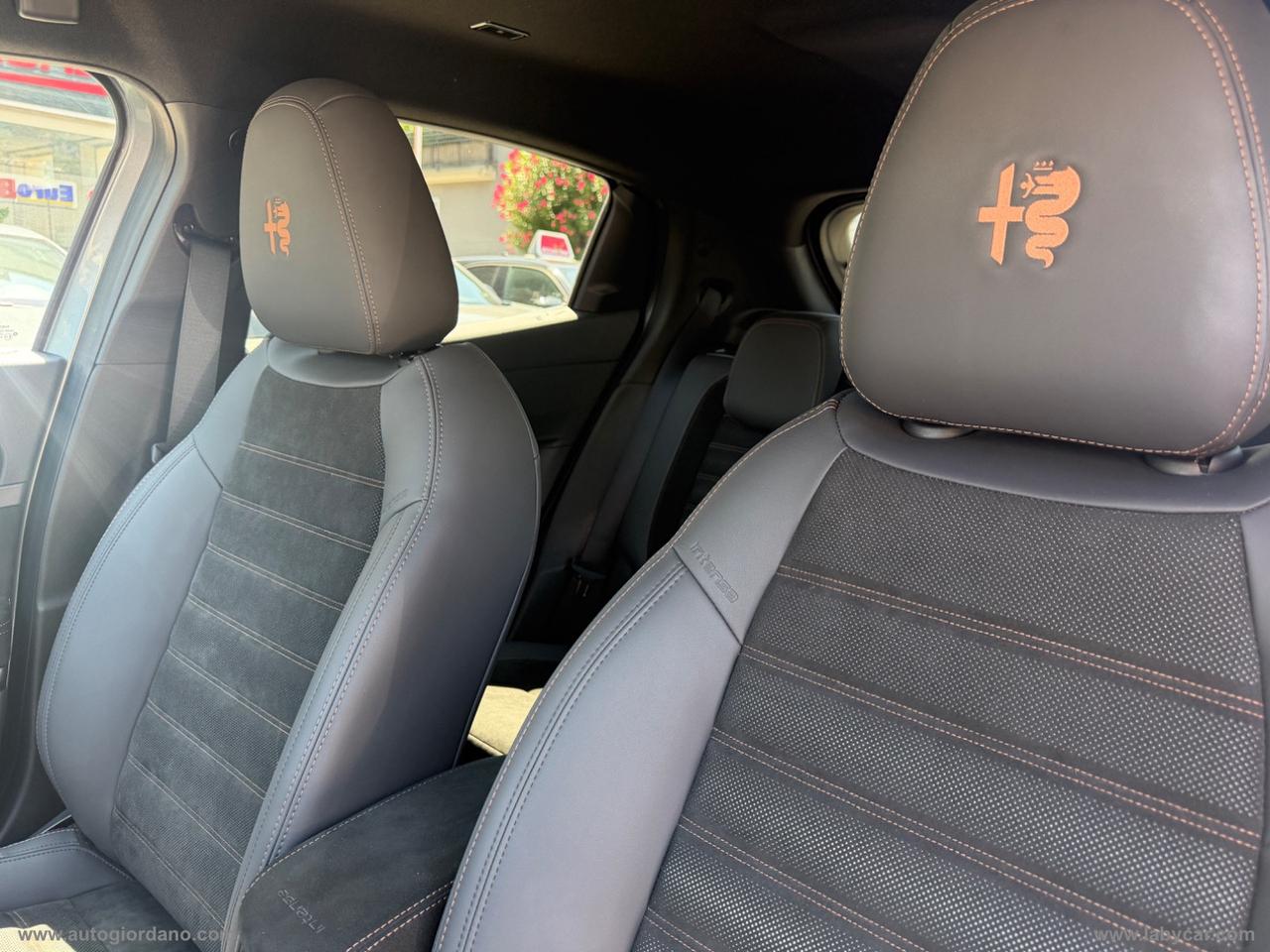 ALFA ROMEO Junior 1.2 145CV Hybrid eDCT6 Q4 Intensa