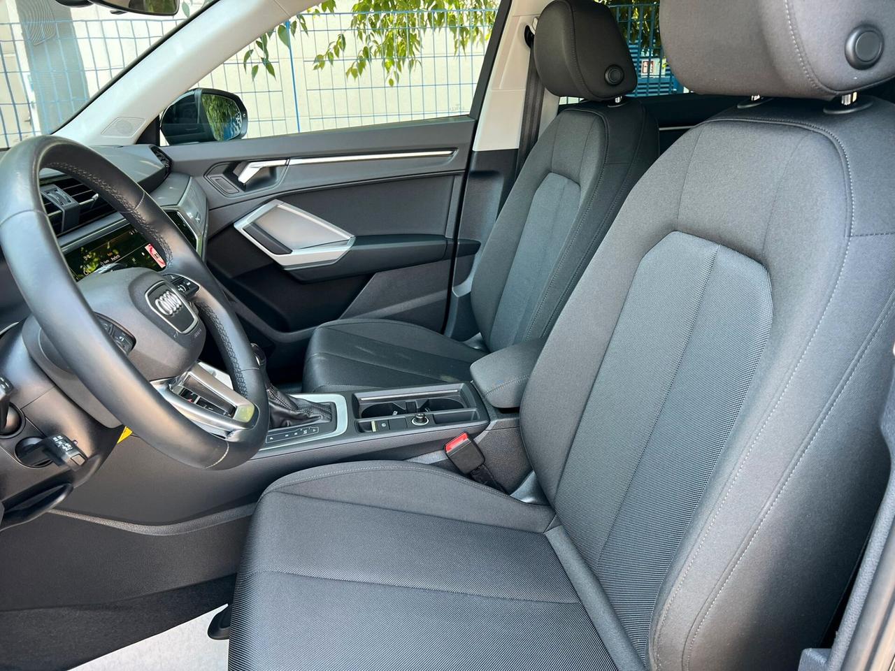 Audi Q3 35 TDI Business Advanced