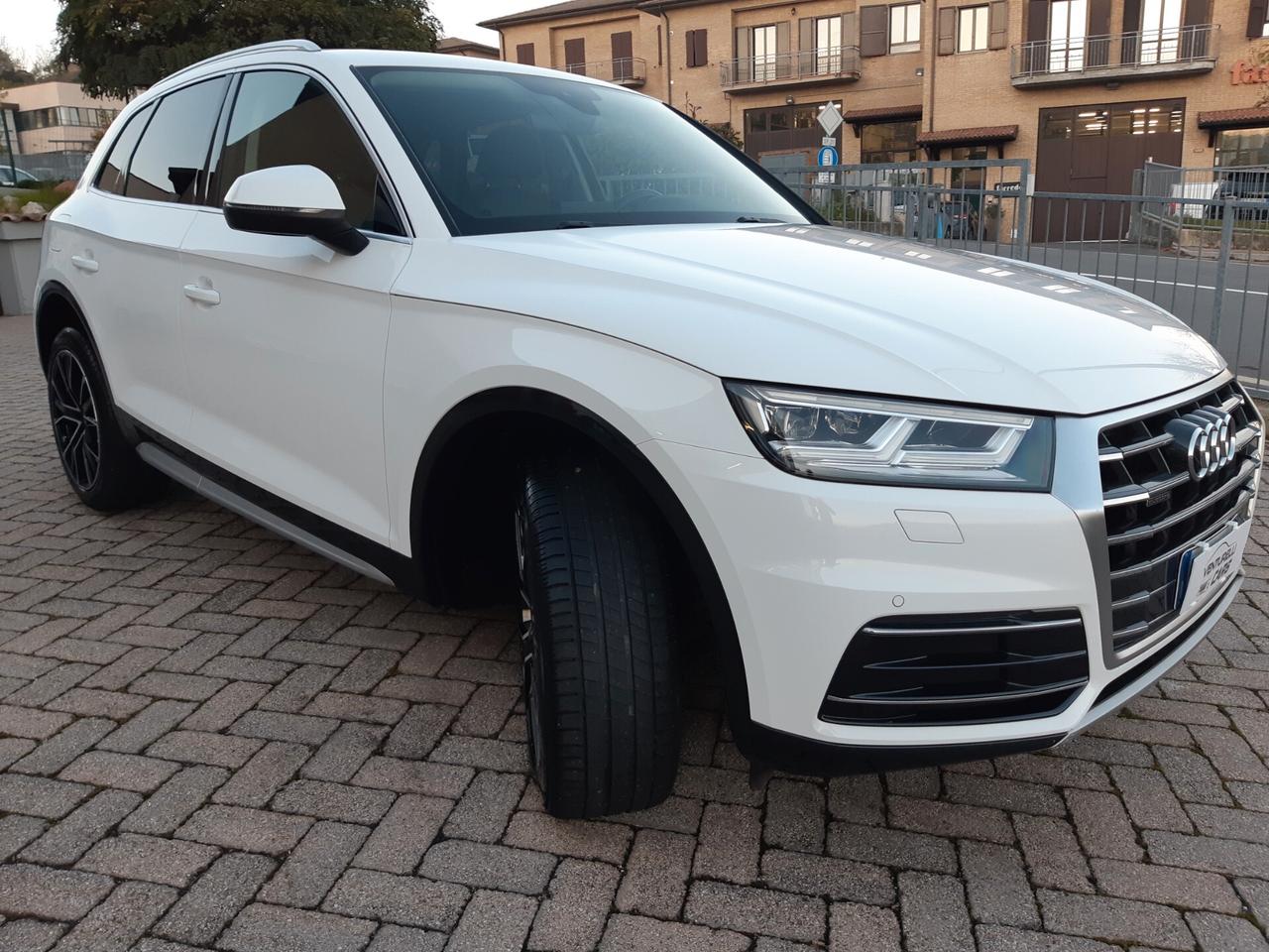 Audi Q5 2.0 TDI 190 CV quattro S tronic Design CON 20"