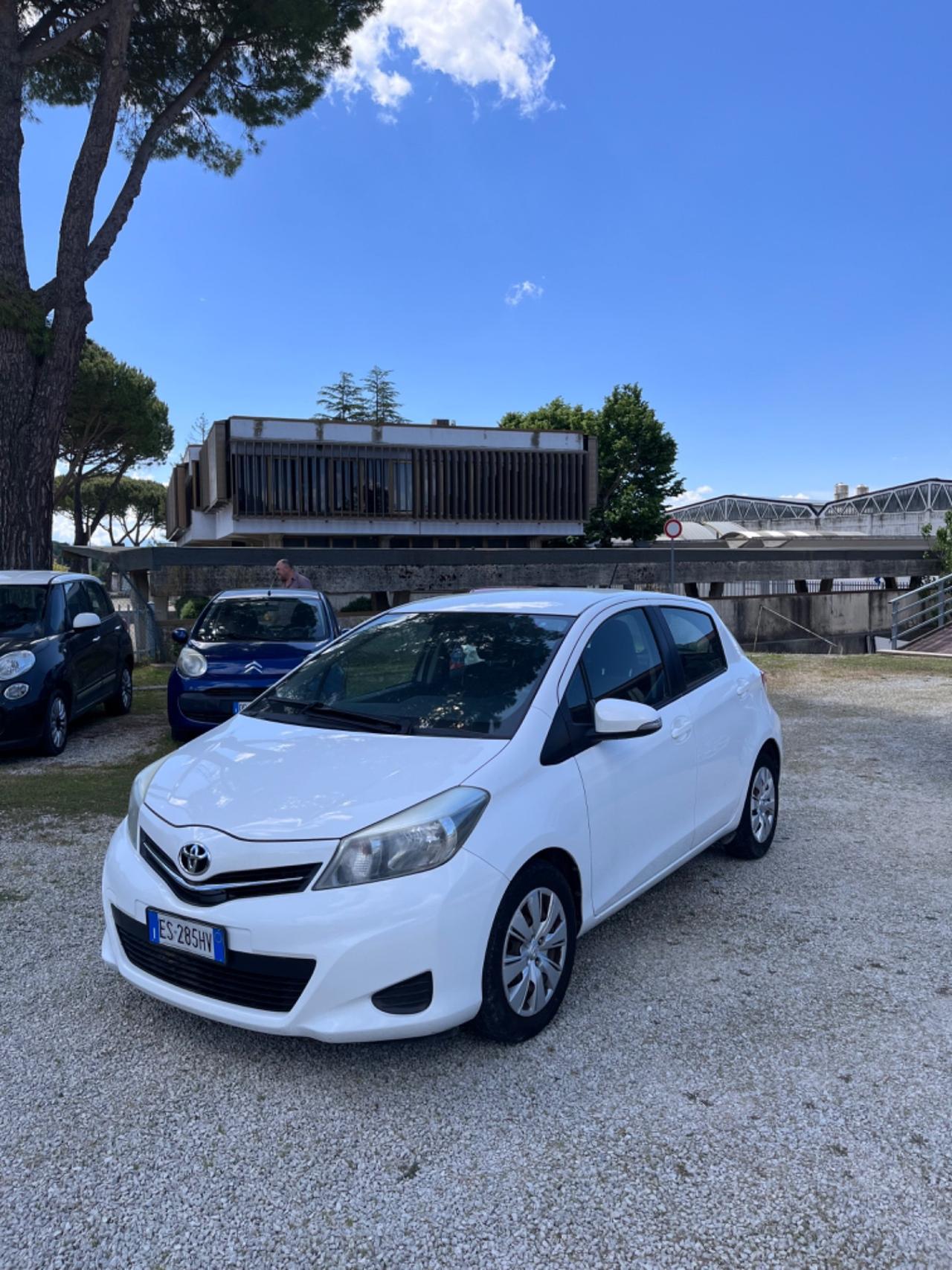 Toyota Yaris 1.4 diesel 2013 NEOPATENTATI