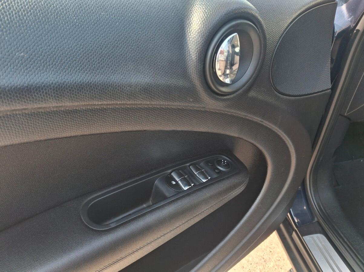 Mini Cooper Countryman 2.0 D ALL4 Automatica