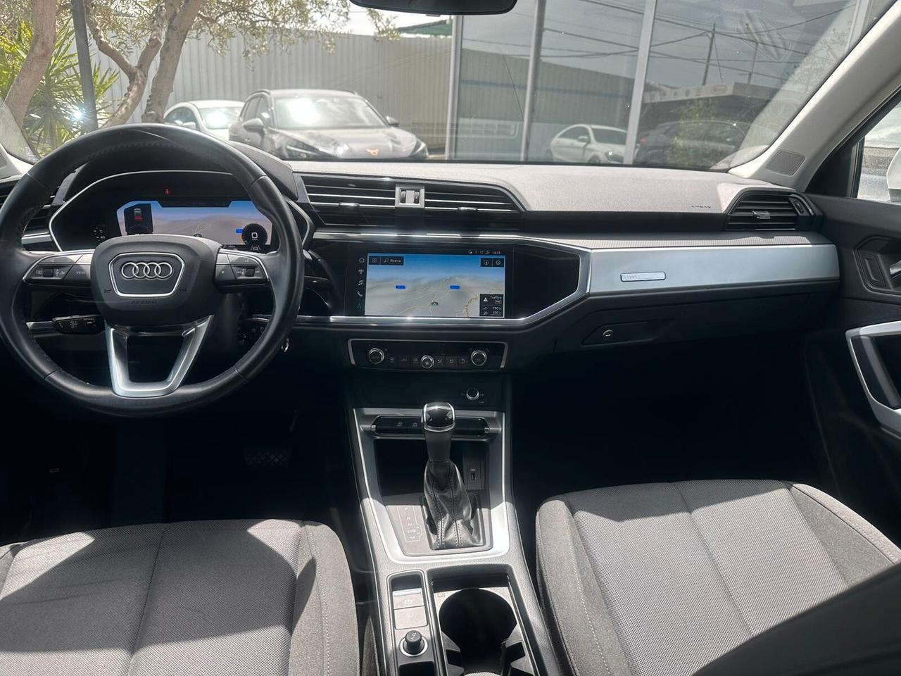 Audi Q3 35 TDI S tronic Business Advanced