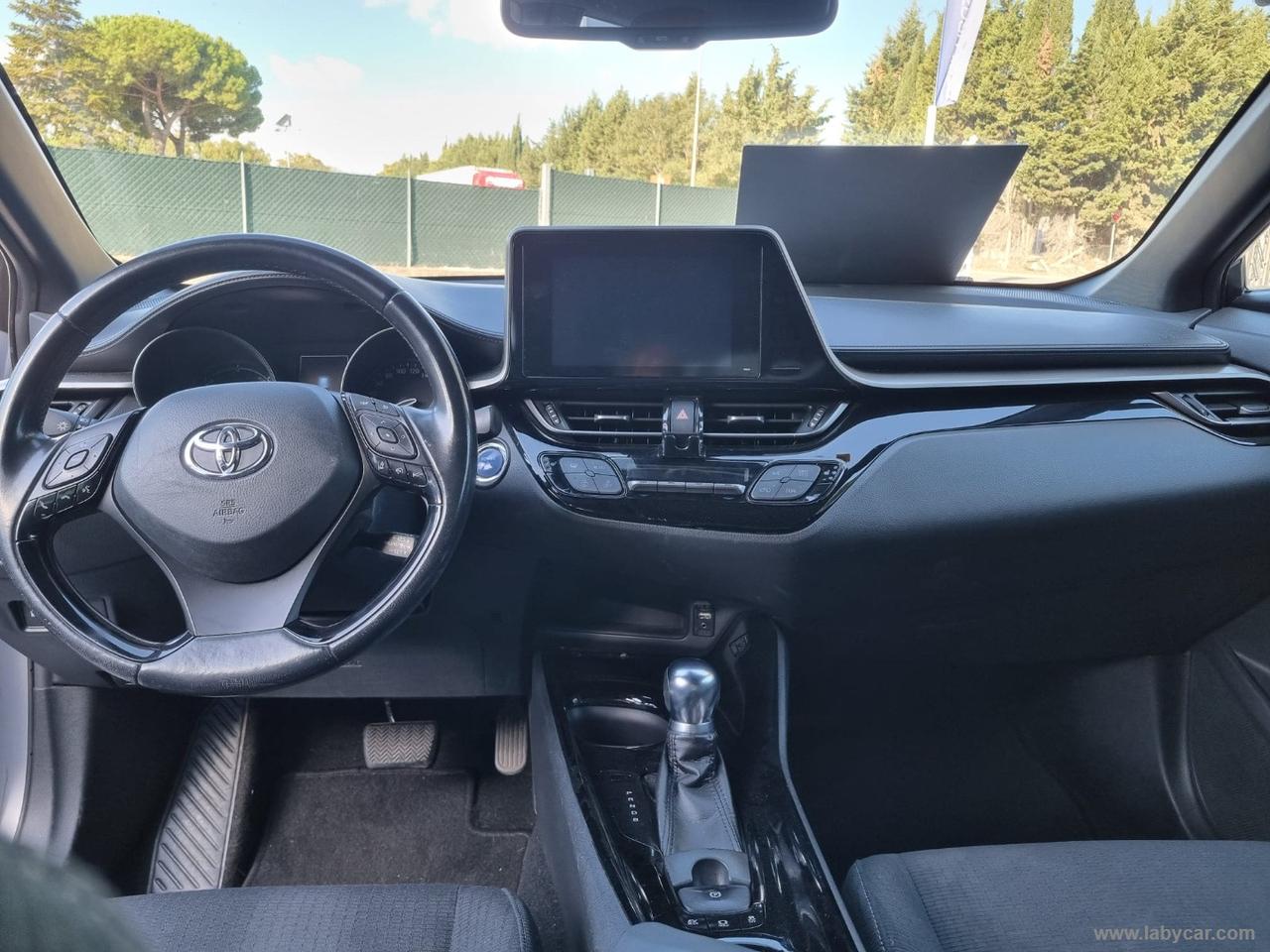 TOYOTA C-HR 1.8 Hybrid E-CVT Trend