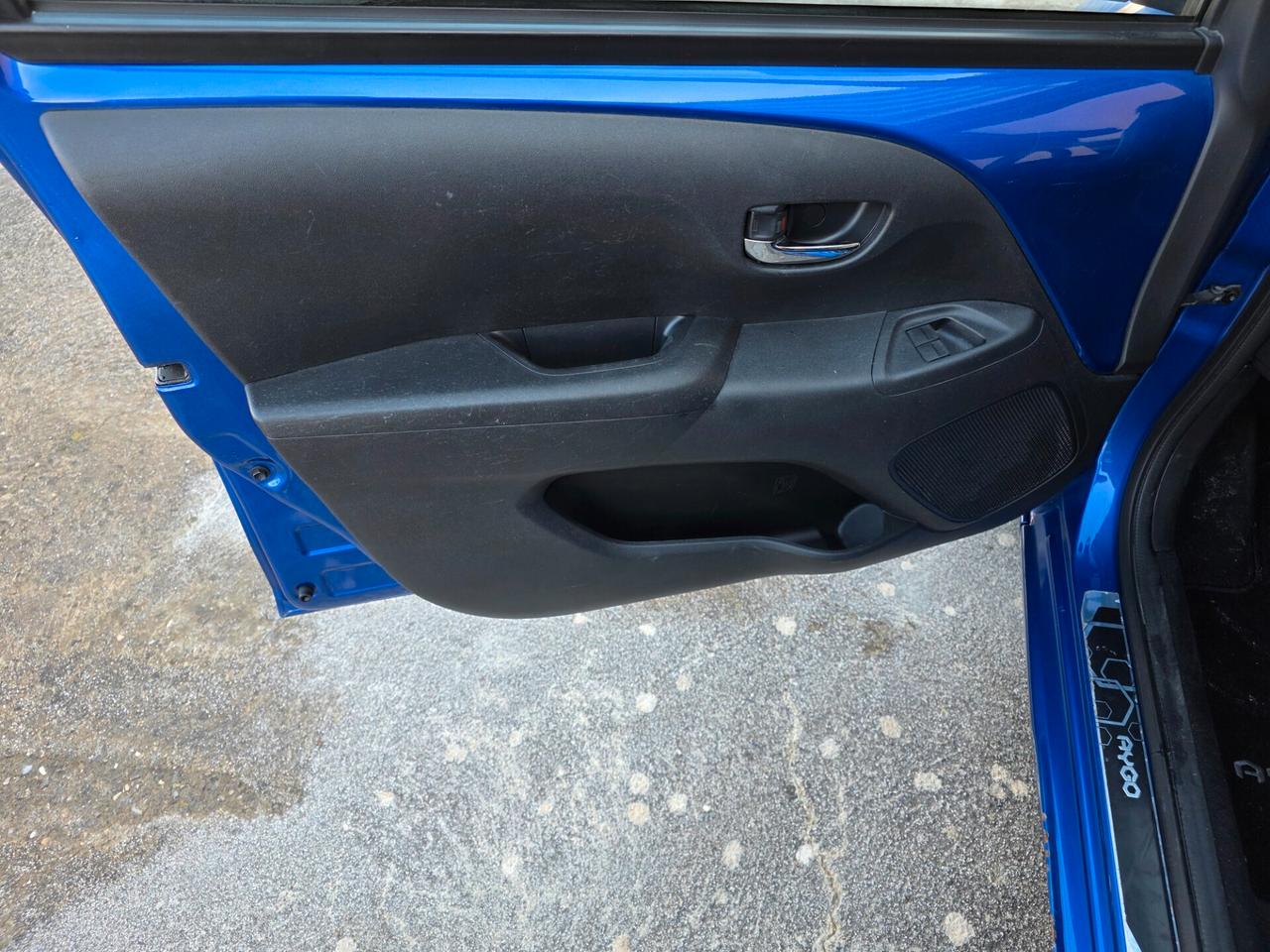 Toyota Aygo 1.0 VVT-i 72 CV 5 porte x-cite