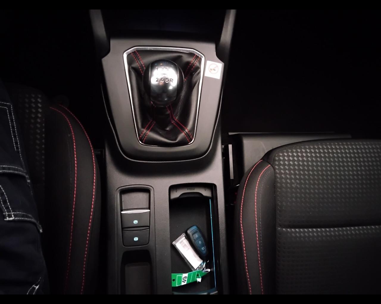 FORD Focus V 2022 - Focus 1.0t ecoboost h ST-Line 125cv