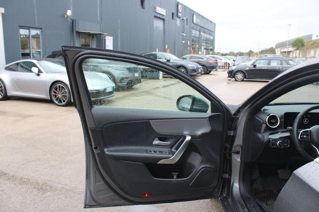 MERCEDES-BENZ A 180 d Automatic Sport