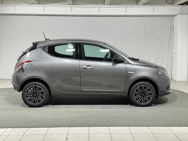 Lancia Ypsilon 1.0 FireFly 5 porte S&S Hybrid Gold Plus 5 posti