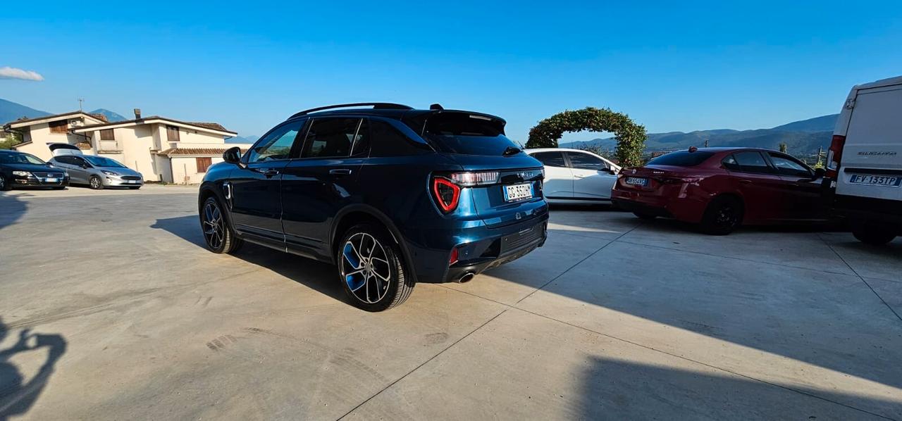 Lynk&co 01 PHEV