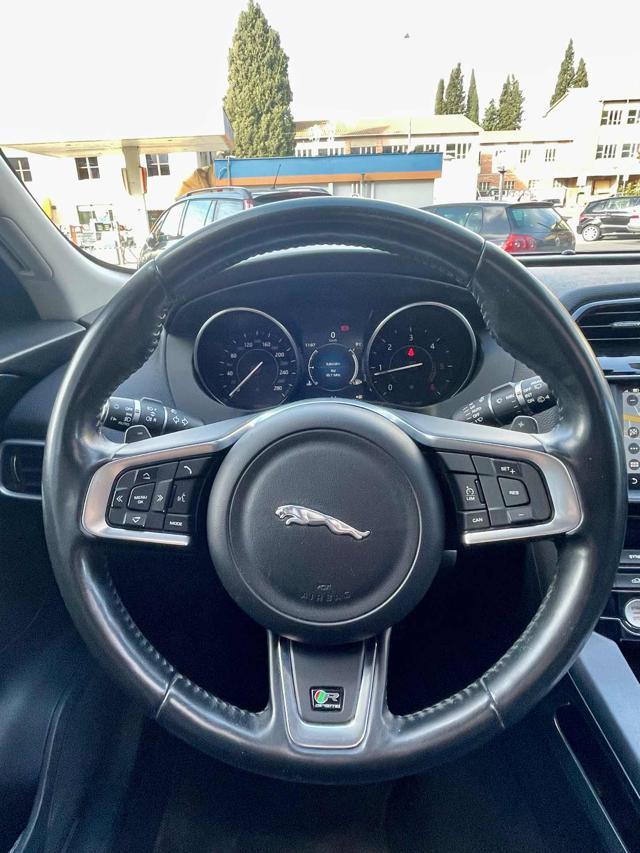 JAGUAR F-Pace 2.0 D 180 CV AWD aut. R-Sport