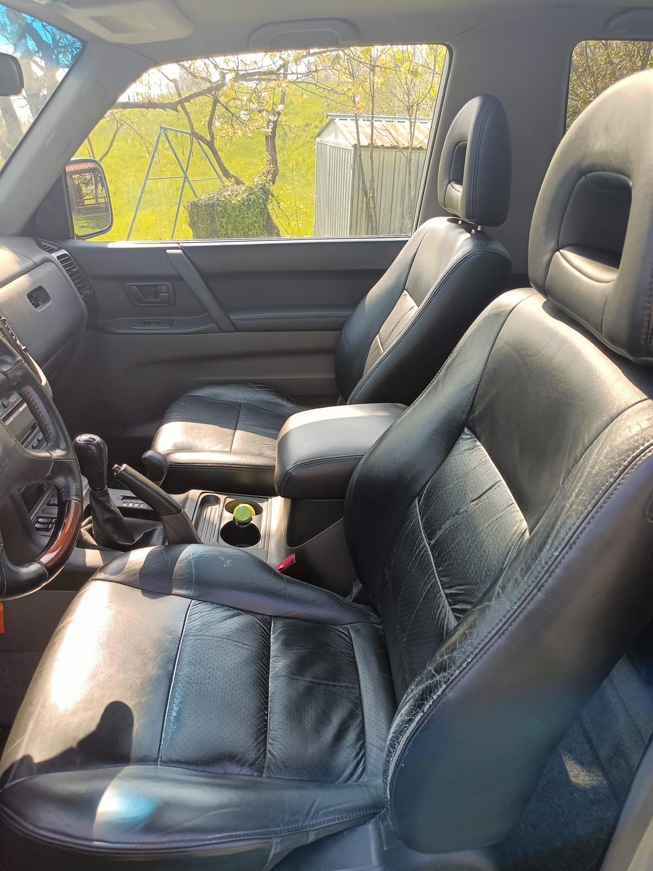 Mitsubishi Pajero 3.2 16V DI-D 3p. GLX