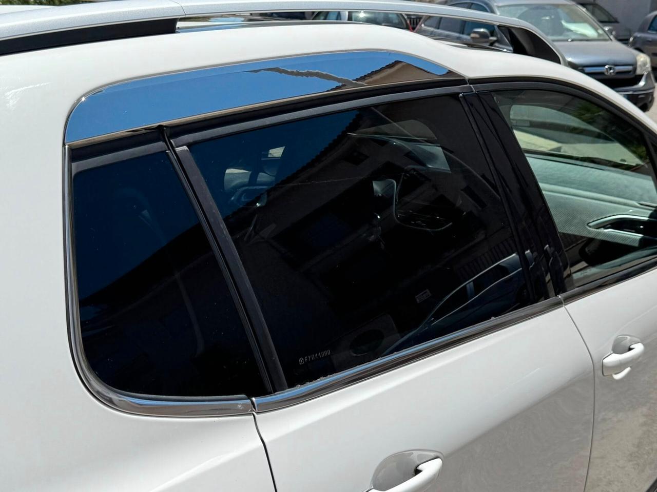 PEUGEOT 2008 1.6 HDI ALLURE TETTO+NAVI+CERCHI