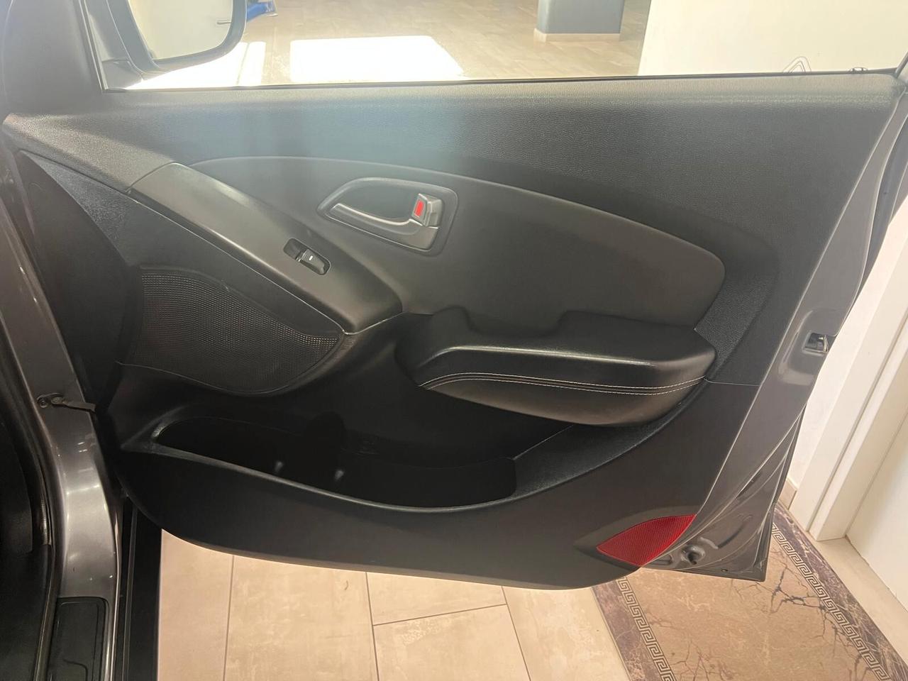 Hyundai iX35 1.7 CRDi 2WD Xpossible