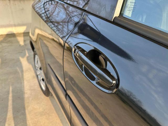 TOYOTA Yaris 1.0 3 porte OK NEPATENTATI BLUETHOOT