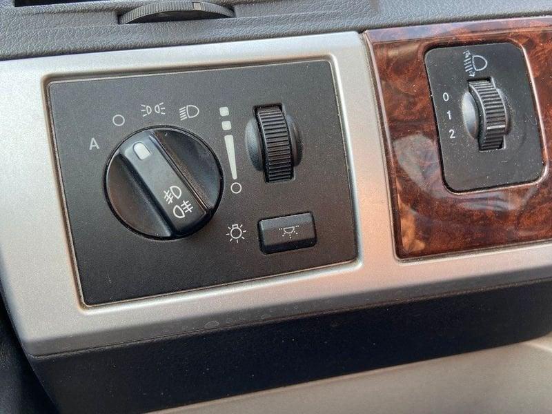 Chrysler Gr.Voyager 2.8 CRD 7 POSTI Touring GARANZIA - KM CERTIFICATI