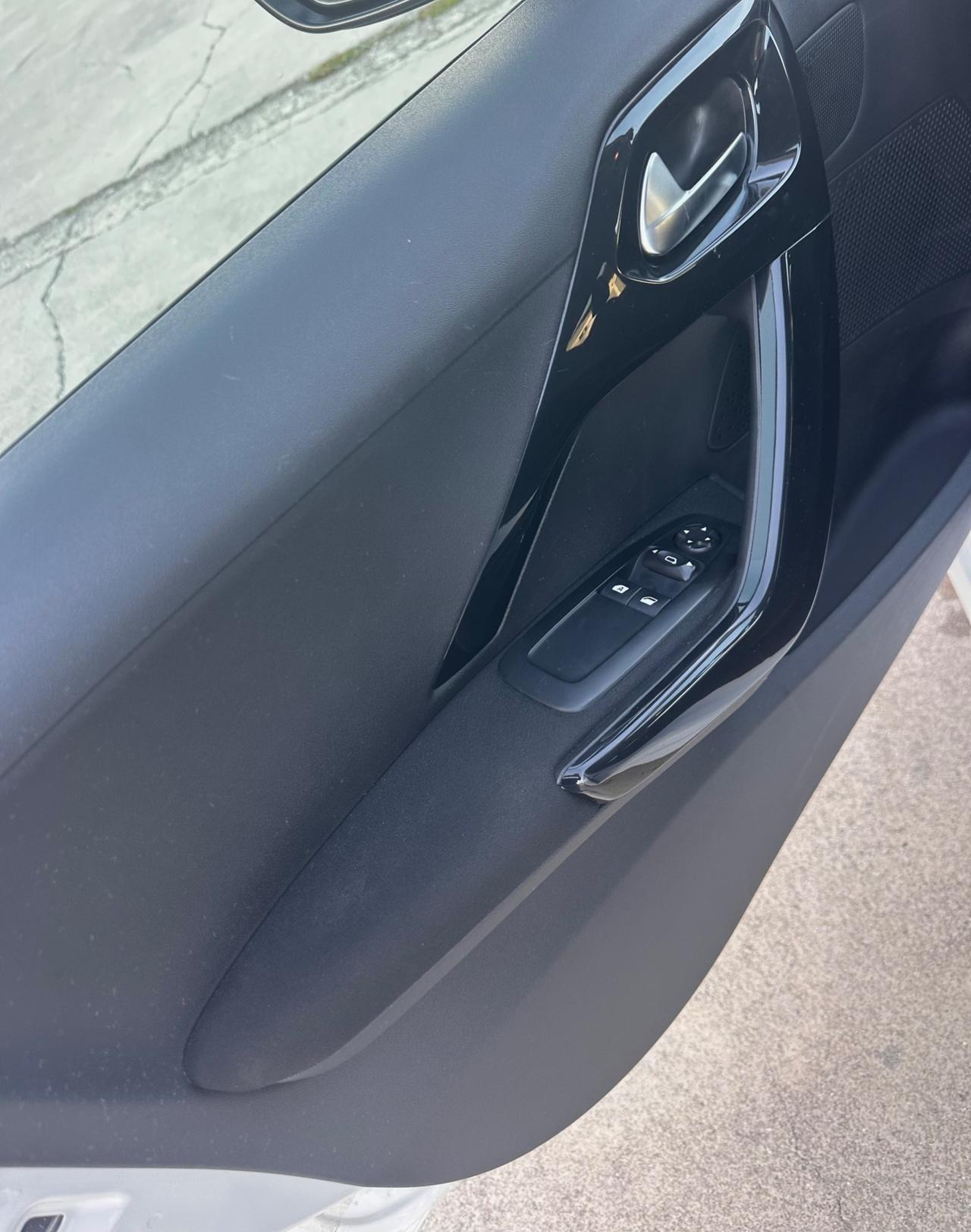 Peugeot 208 1.4 BlueHDi 75 5 porte Allure 2017