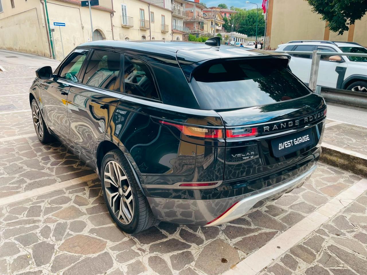 Land Rover Range Velar 2.0D I4 240 CV R-Dynamic HSE