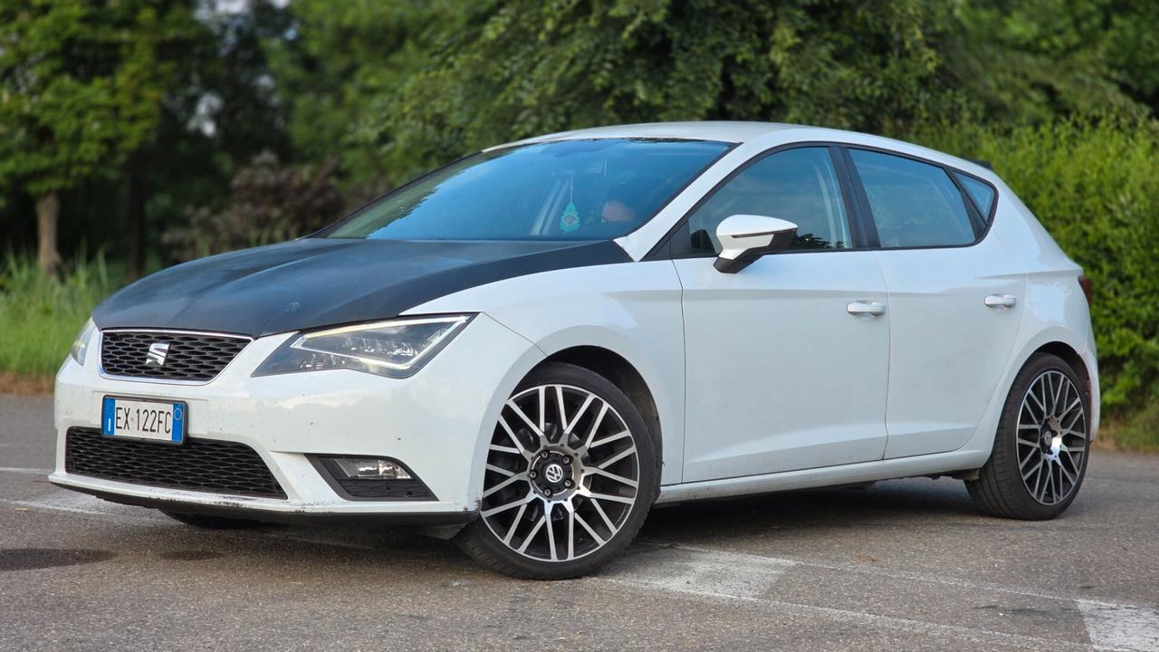 Seat Leon METANO Anche NEOPATENTATI