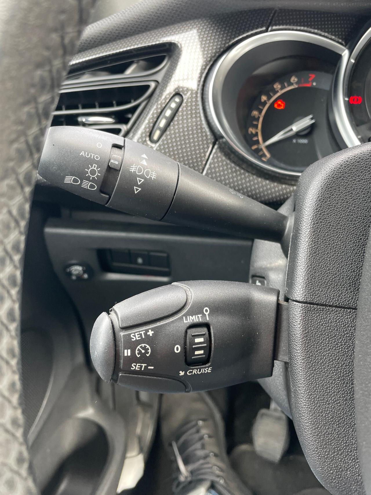 Ds DS3 3 1.4 VTi 95 GPL airdream Chic