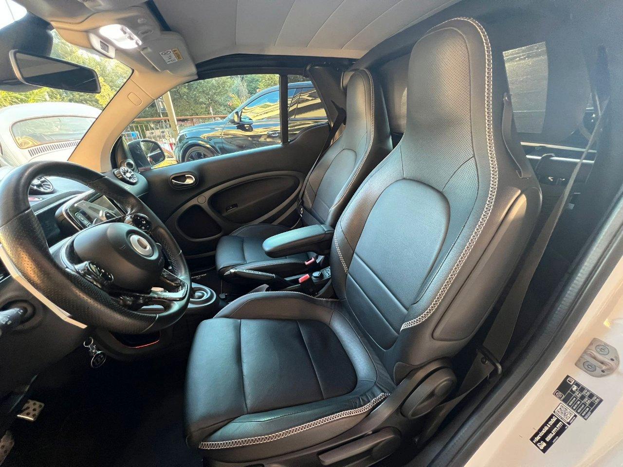 Smart Smart Fortwo Brabus 0.9 Brabus Exclusive 109cv *Promo SD 2026*