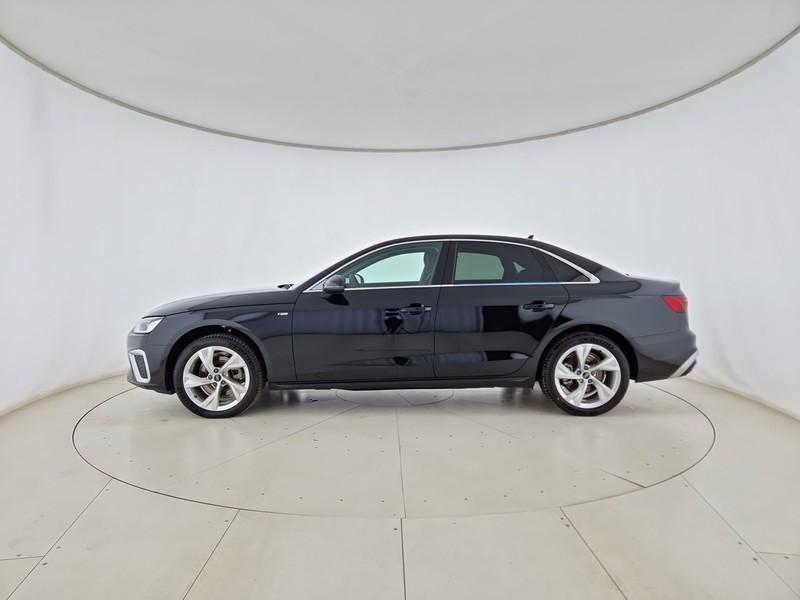 Audi A4 30 2.0 tdi mhev s line edition 136cv s-tronic