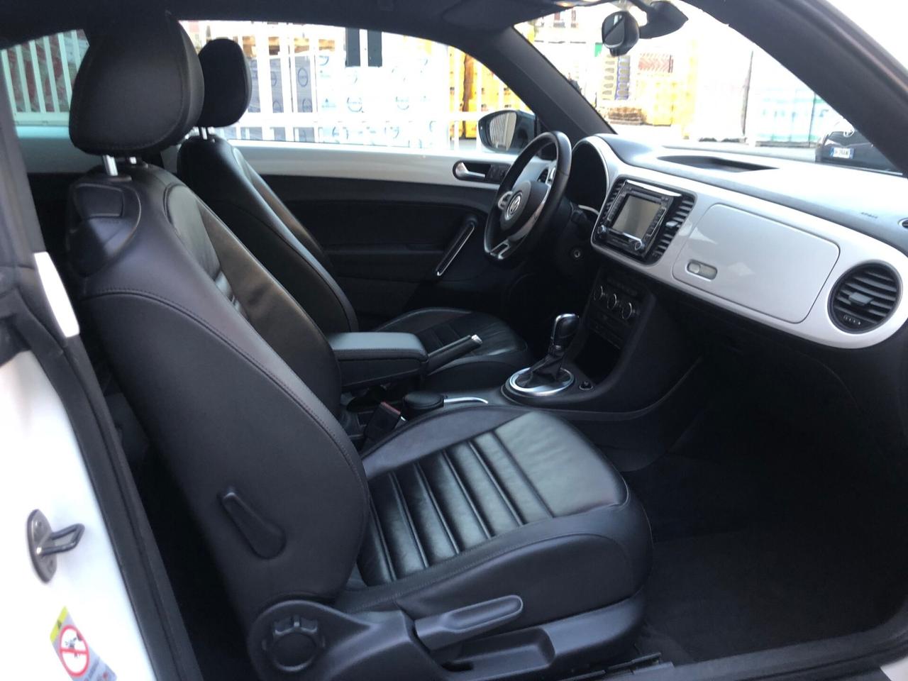 Volkswagen Maggiolino 2.0 TSI DSG Sport