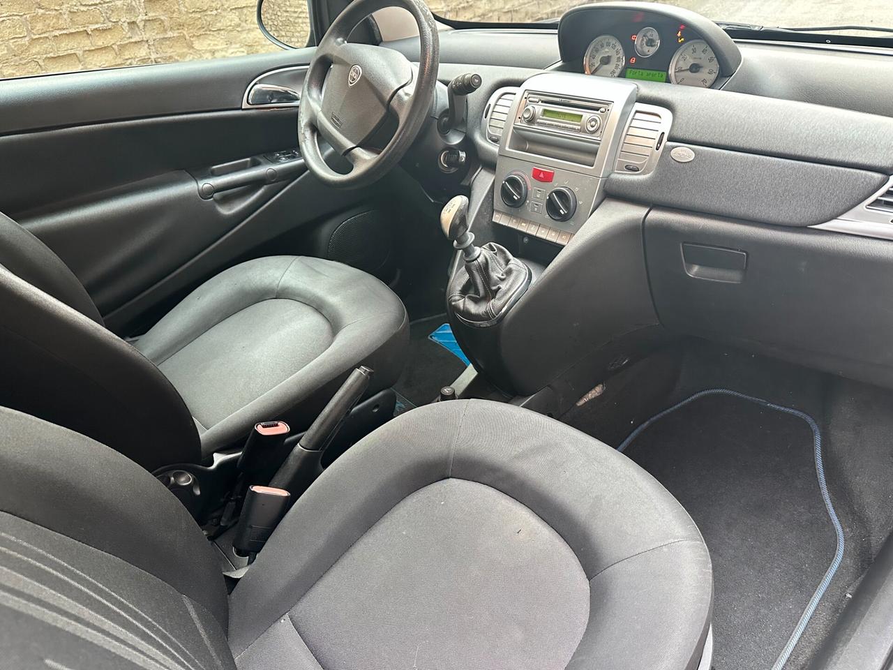 Lancia Ypsilon 1.2 69 CV Unyca *NEOPATENTATI*