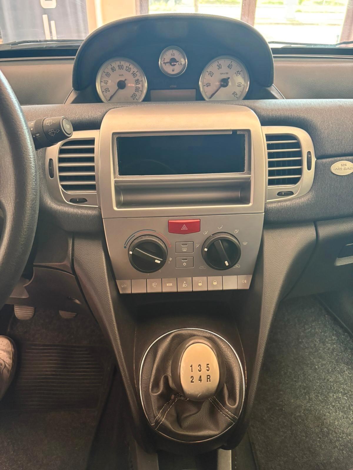 LANCIA YPSILON serie 3 Diesel 1.3 MULTIJET CV 75 X NEOPATENTATI Km 220.244 Garanzia 12 mesi