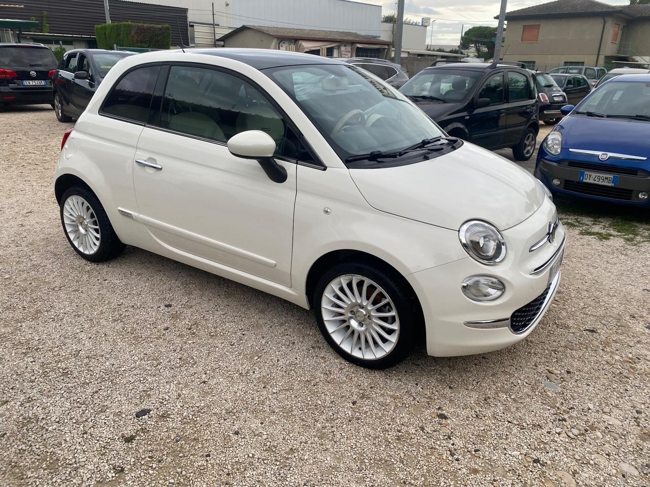 FIAT 500 LOUNGE - KM 32000 - PARI AL NUOVO