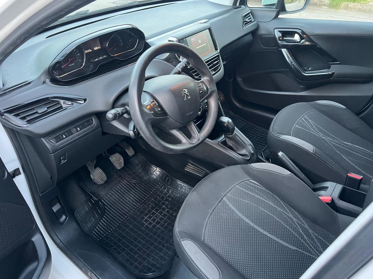 Peugeot 208 1.2 PureTech 68 5p Active 2015