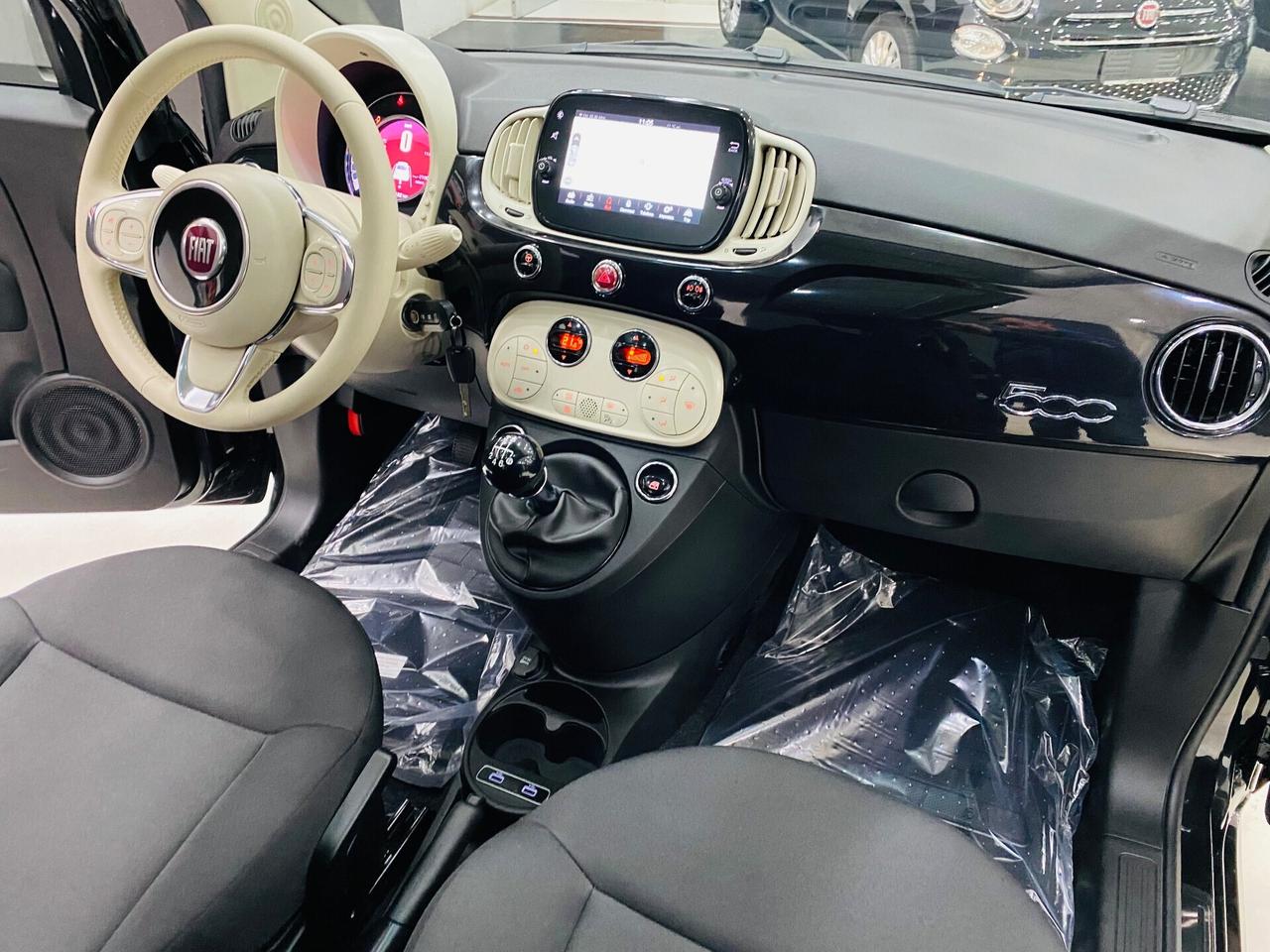 Fiat 500 1.0 Hybrid Dolcevita Navy CarPlay Prezzo promo 10999
