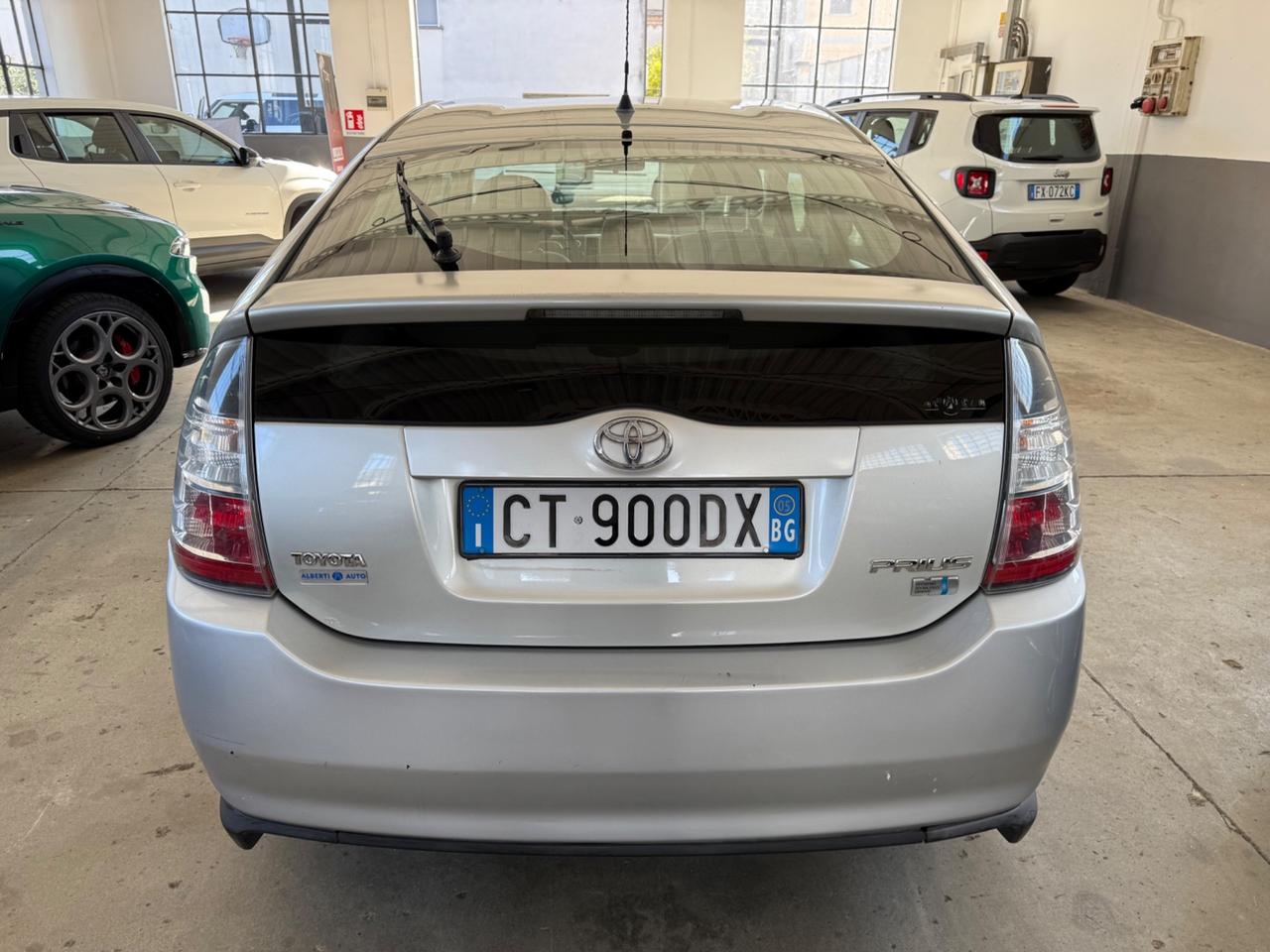 Toyota Prius 1.5i 16V