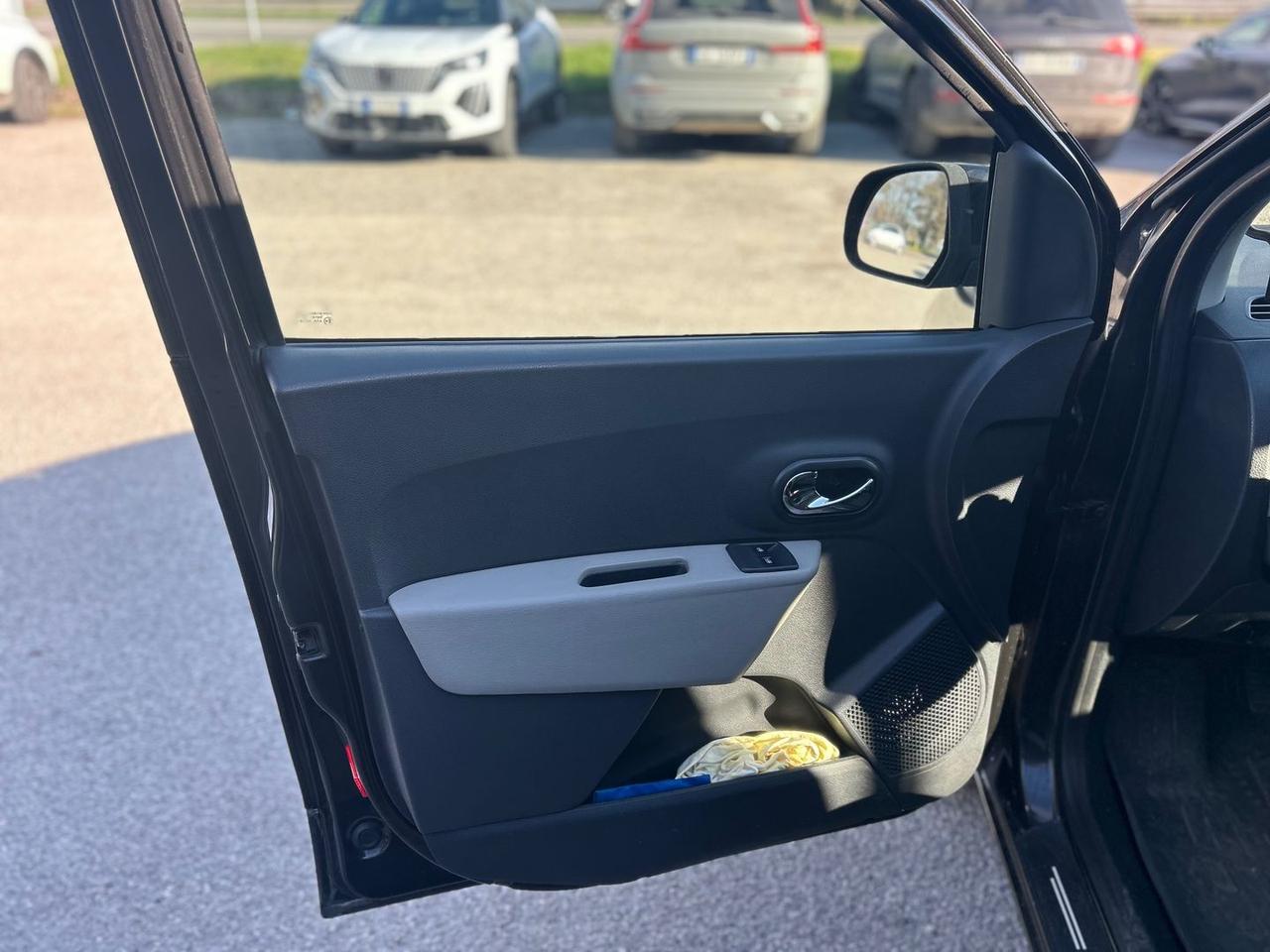 Dacia Dokker Laureate 1.5 dCi 90 #9451