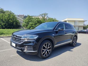 VOLKSWAGEN Touareg 3.0 V6 tdi Elegance 286cv tiptronic