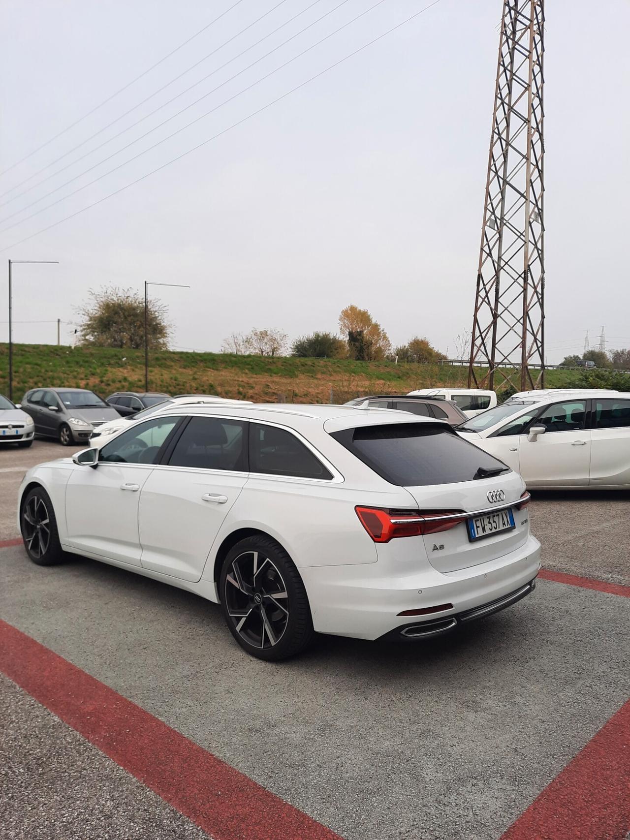 Audi A6 Avant 40 2.0 TDI S tronic Business Design