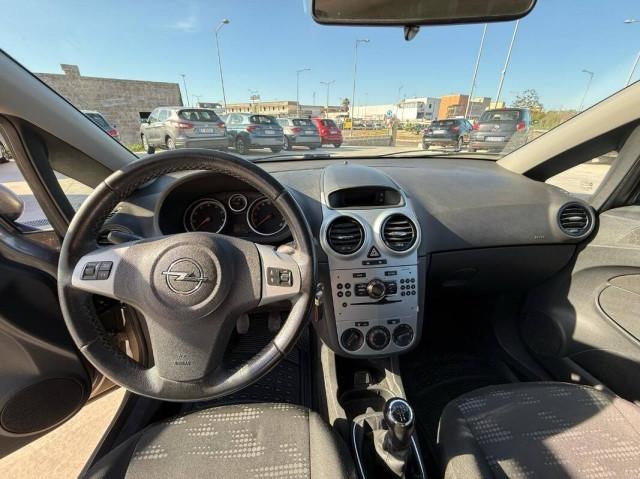 Opel Corsa 1.2 Club 85cv 5p