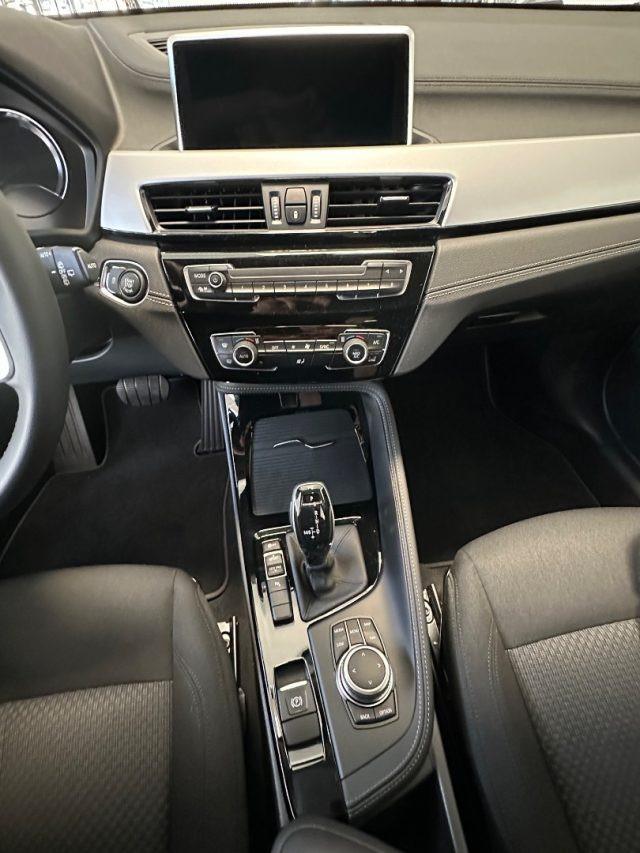 BMW X2 sDrive18d Business-X