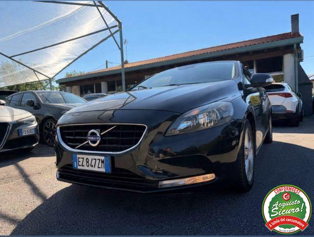 VOLVO V40 D2 Momentum
