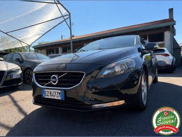 VOLVO V40 D2 Momentum