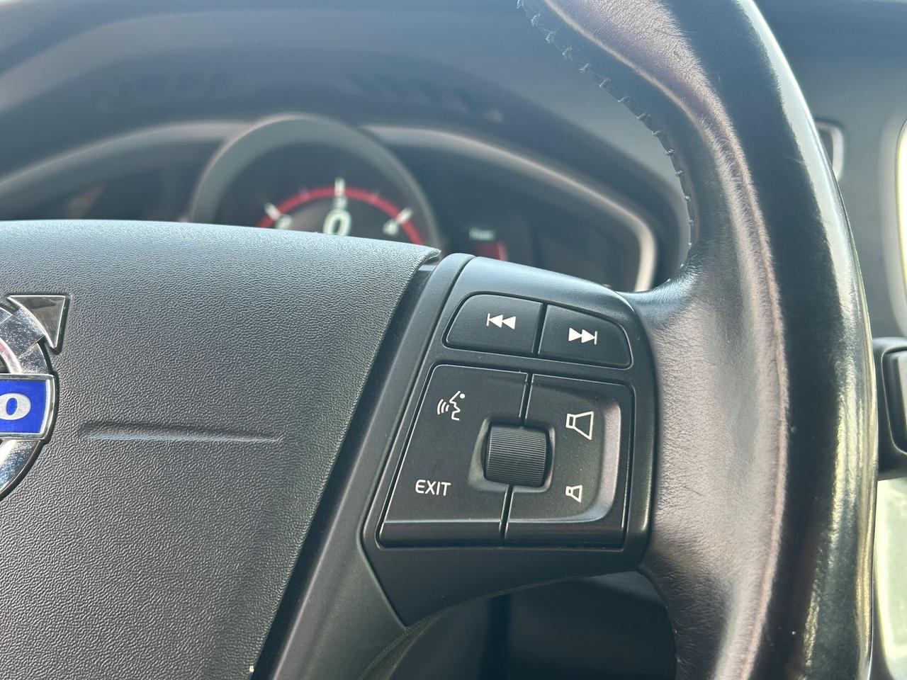 Volvo V40 Kinetic 2.0 D3 #9721