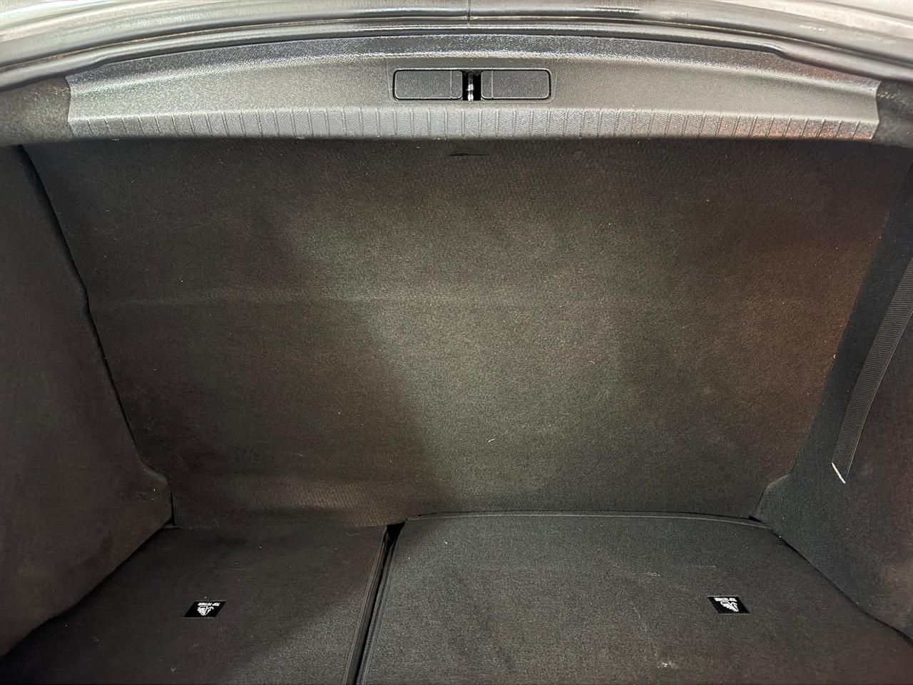 Peugeot 208 1.5cc diesel/ 2022/ 100cv/ FULL LED