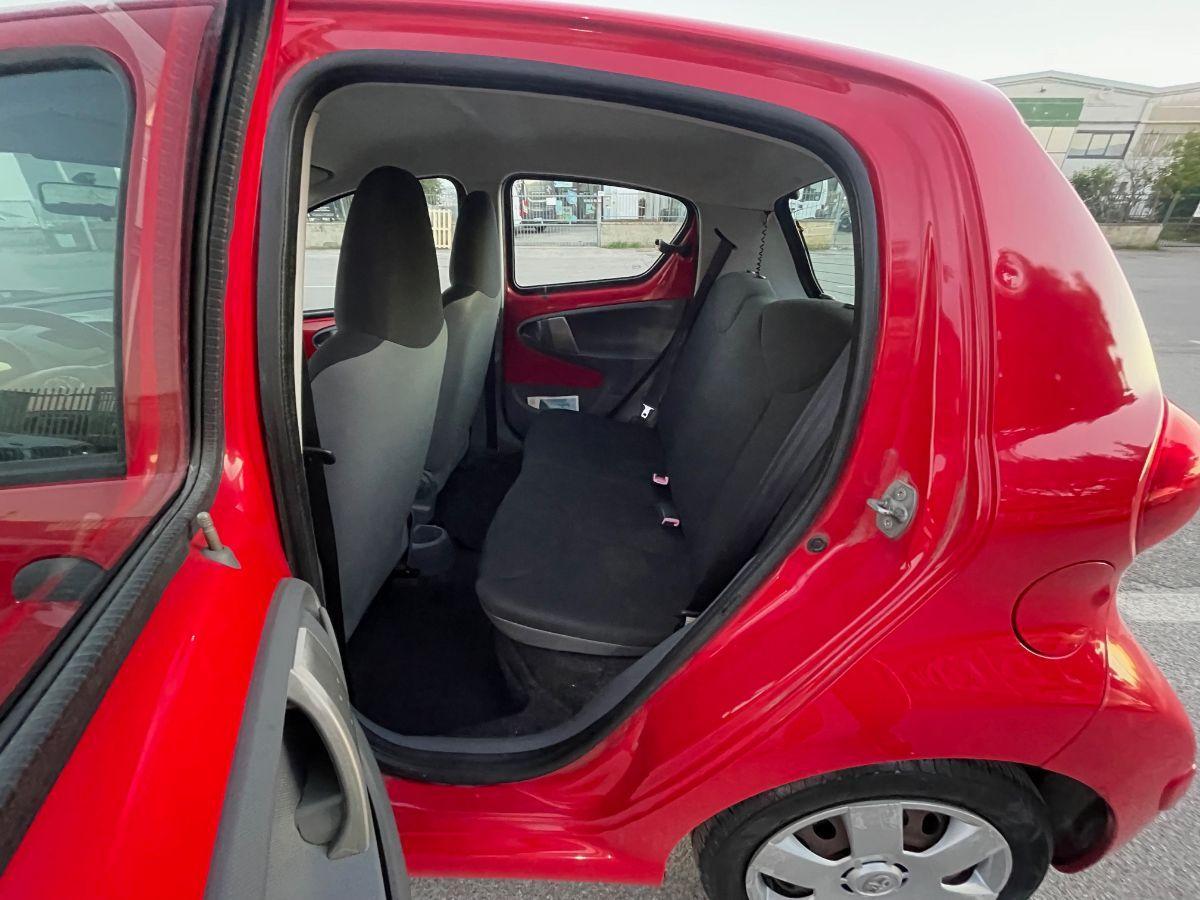 TOYOTA - Aygo - 12V VVT-i 5 porte Sol
