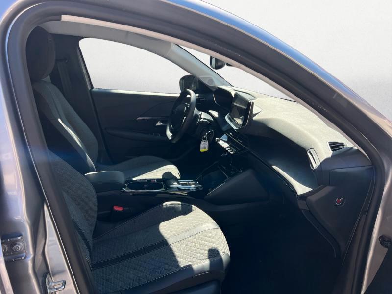 Peugeot 208 1.2 hybrid Allure 110cv e-dcs 6 KM 17.300