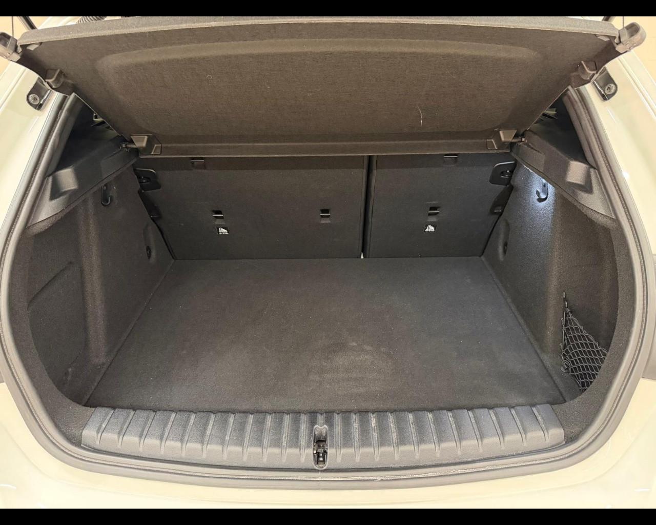 BMW Serie 1 (F40) - 118d 5p. Msport