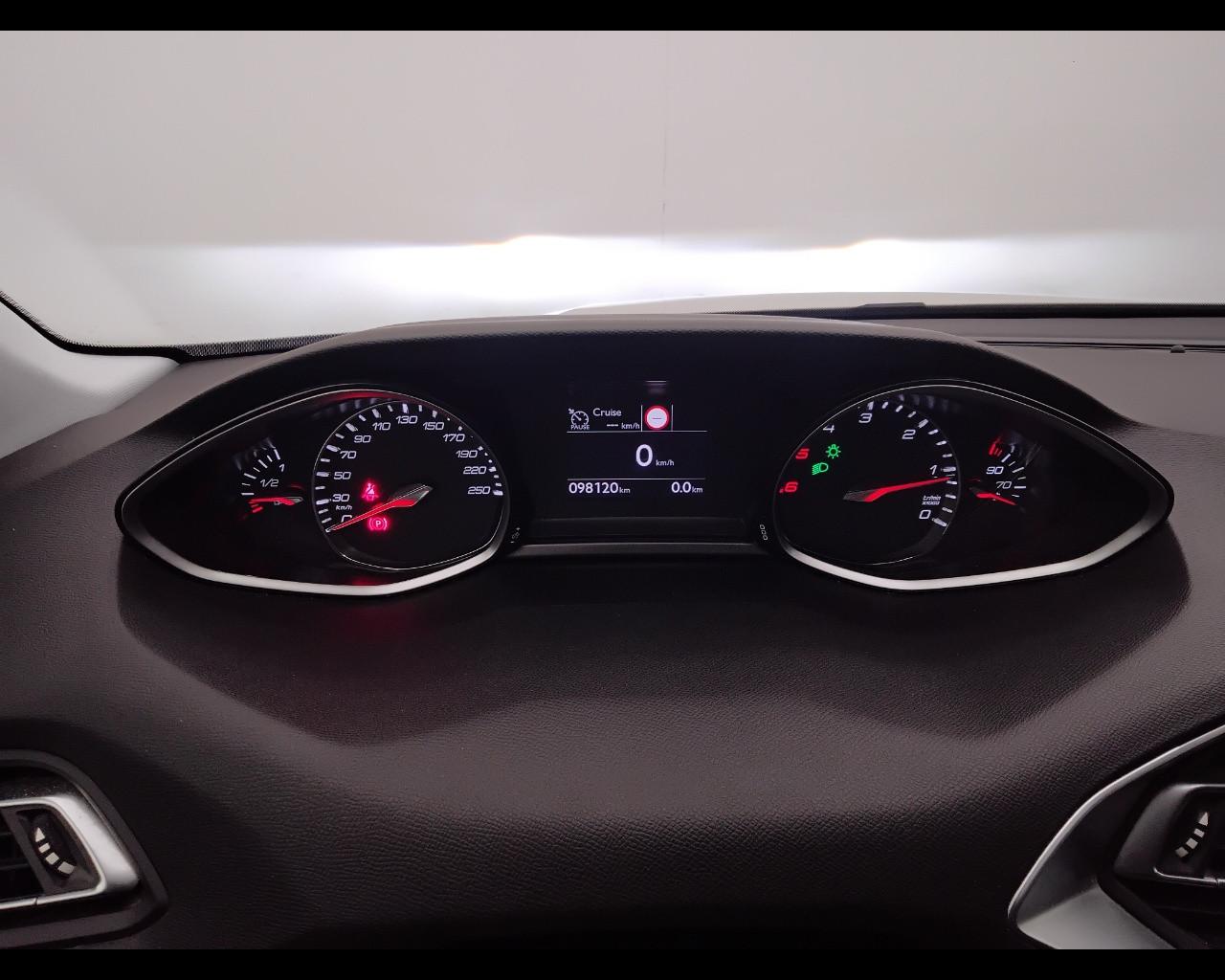 PEUGEOT 308 II 2018 - 308 5p 1.5 bluehdi Allure s&s 130cv