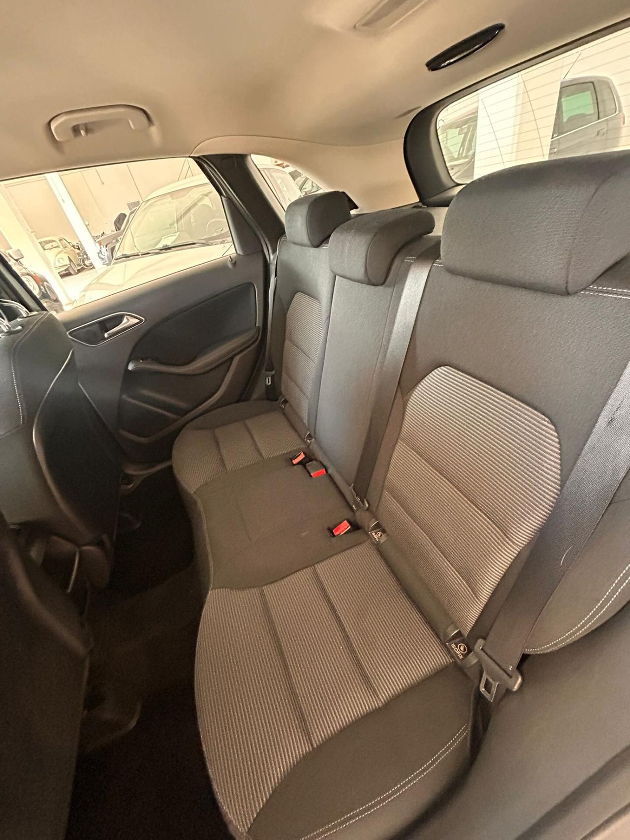 Mercedes-benz B 180 d Business