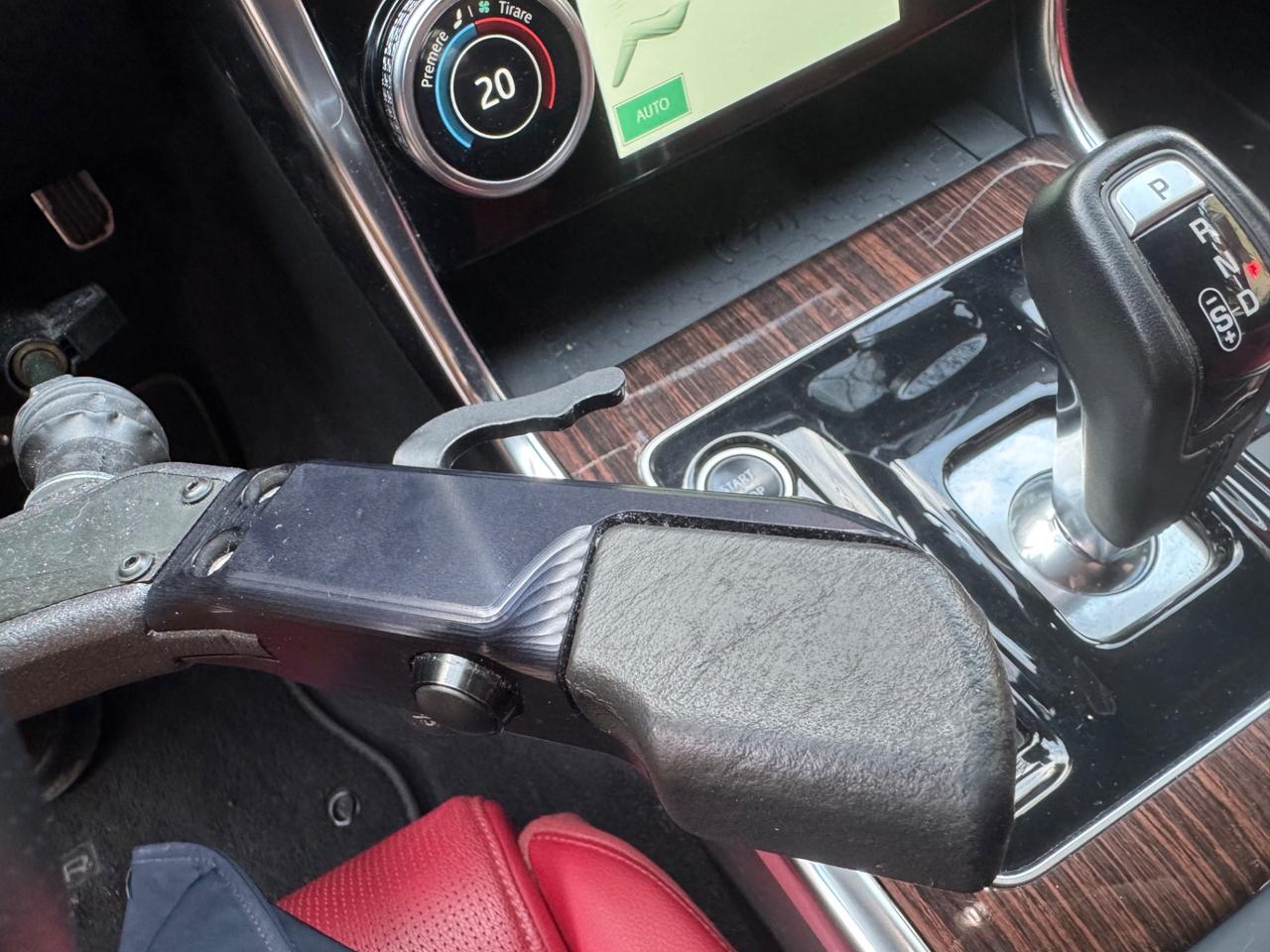 Jaguar XE 2.0 300 CV AWD R-Dynamic SE Guidosimplex