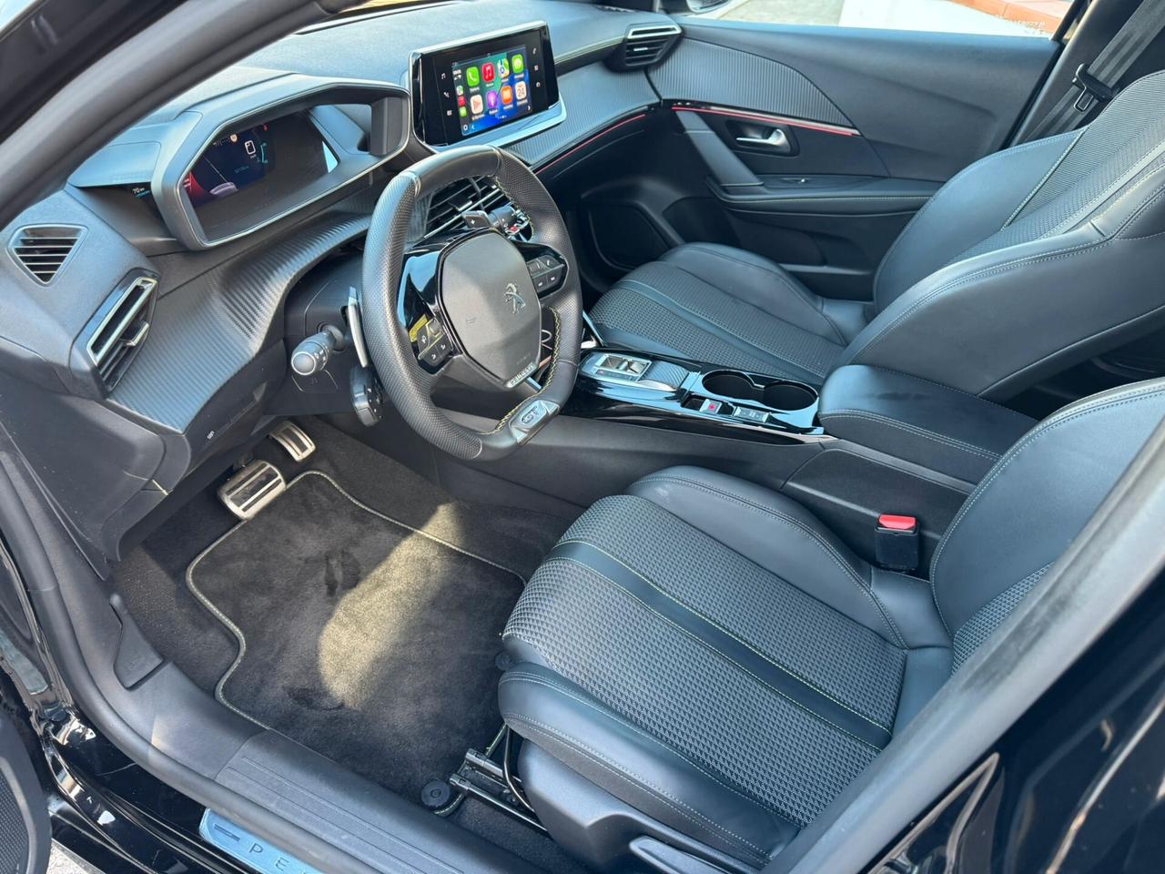 Peugeot 208 100cv Automatica GT