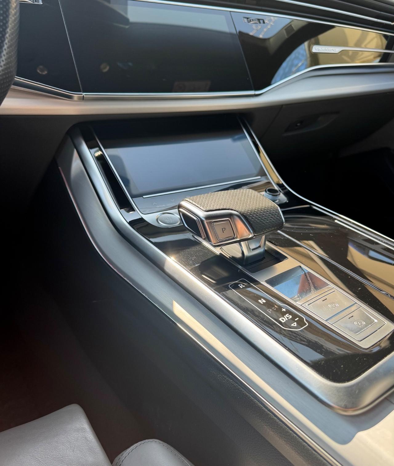 Audi Q8 50 TDI 286 CV quattro tiptronic Sport