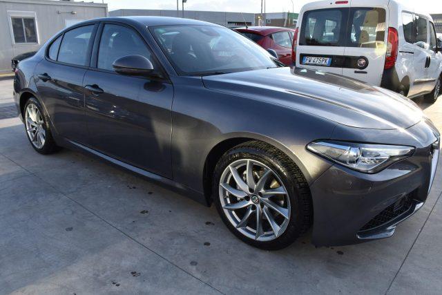 ALFA ROMEO Giulia 2.2 Turbodiesel 160 CV AT8 Business *Navi*