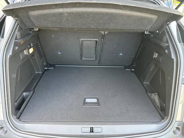 PEUGEOT 3008 BlueHDi 130 S&S EAT8 GT